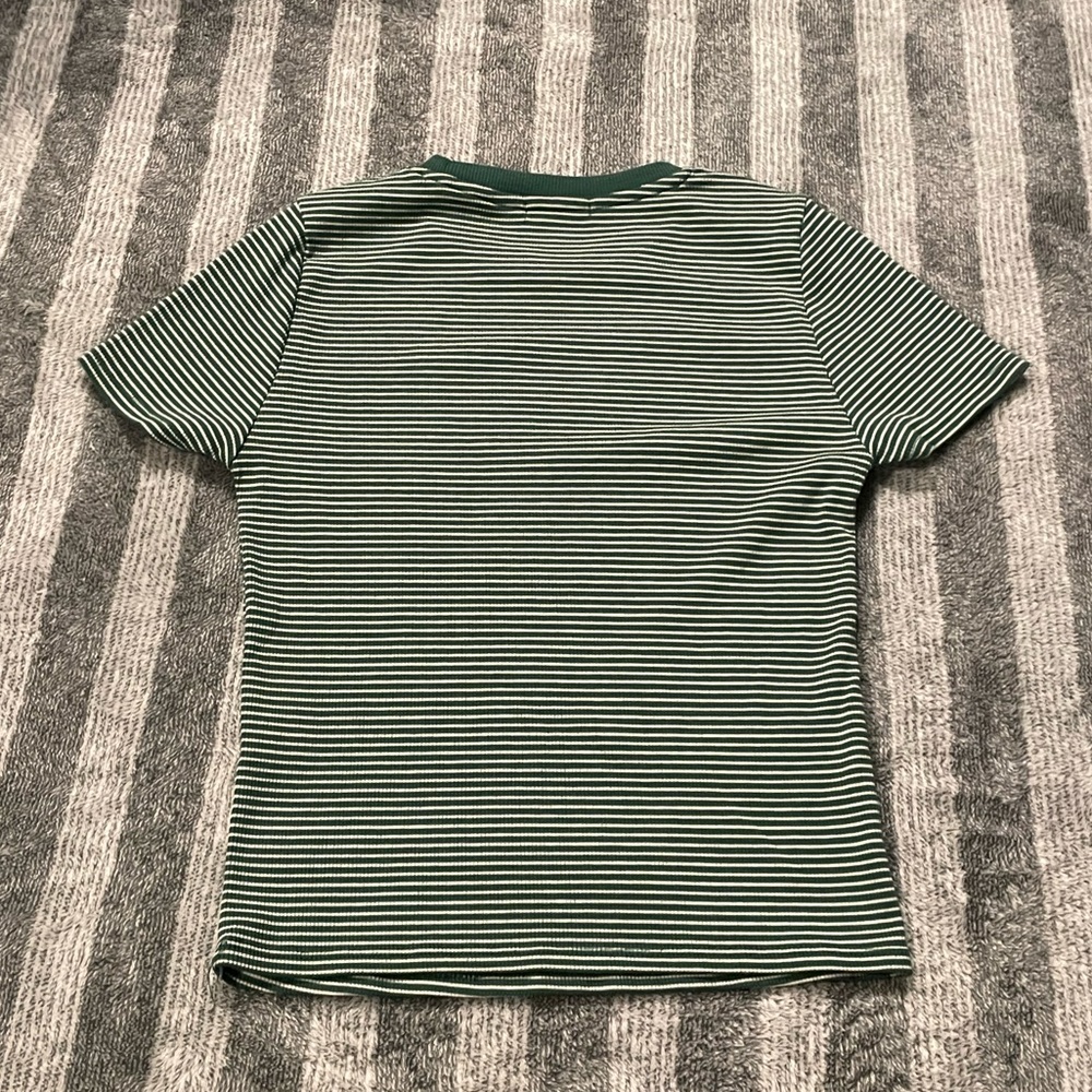 Striped top - Picture 2 of 4